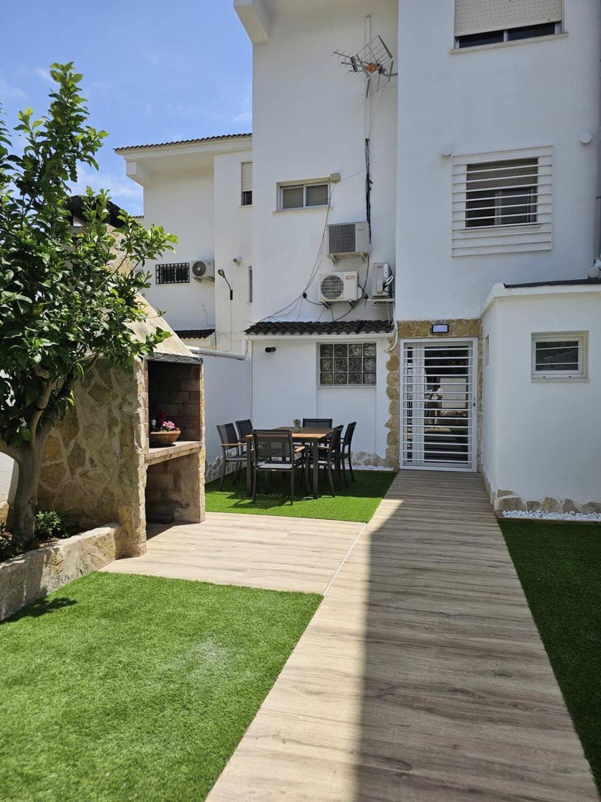 Nuevo Apartamento Moderno En Benicasim Con Terraza Y A Minutos De La Playa Benicàssim Exterior foto